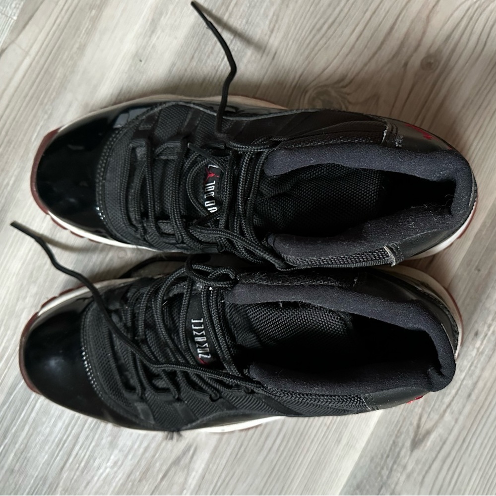 Jordan Bred 11s